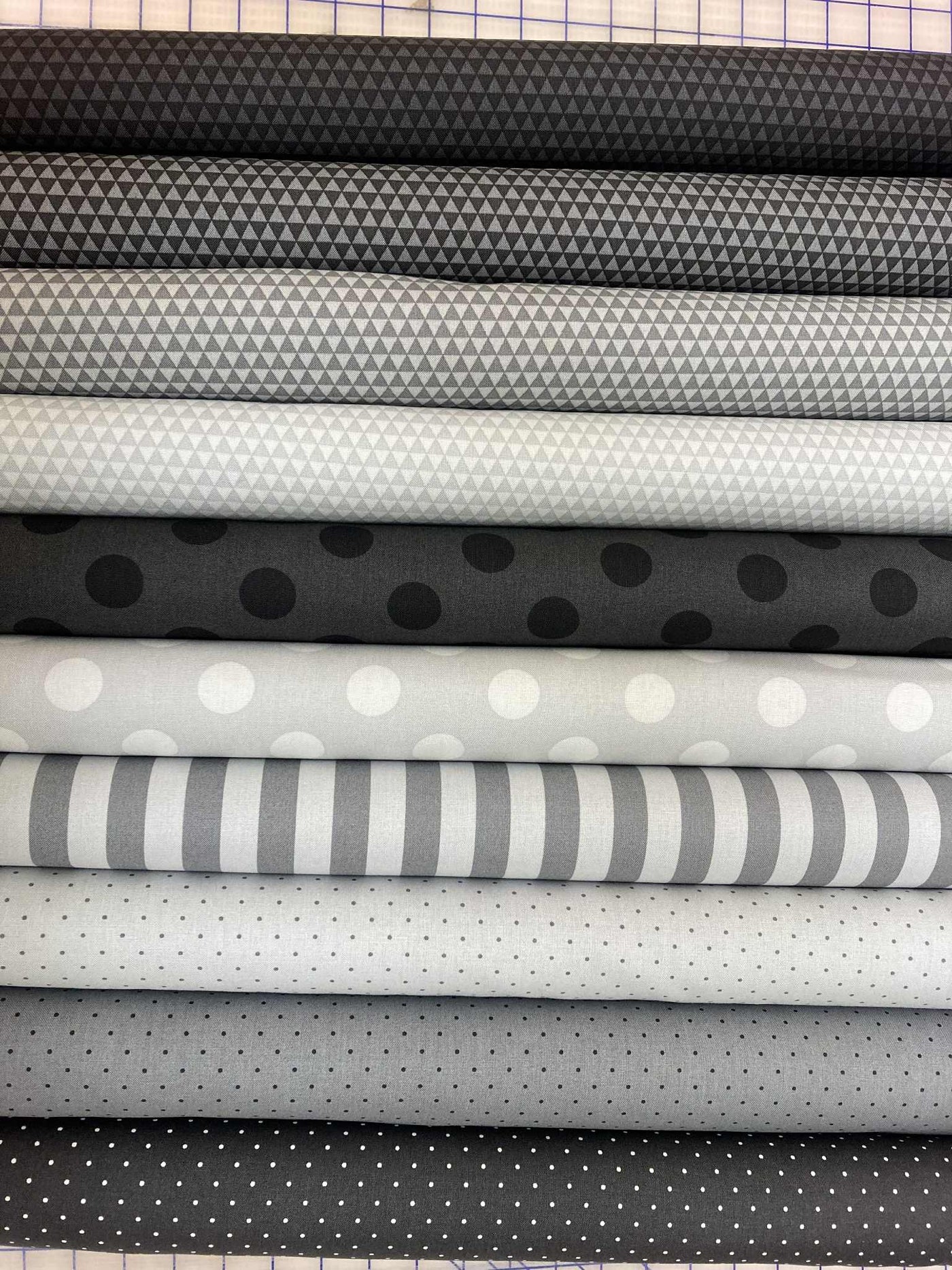 Graywork True Colors (10x56) - Tula Pink