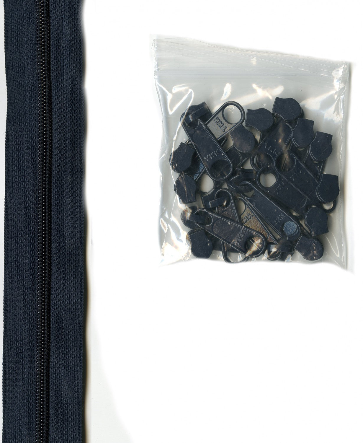 Navy zipper by the yard till väskor etc - ByAnnie